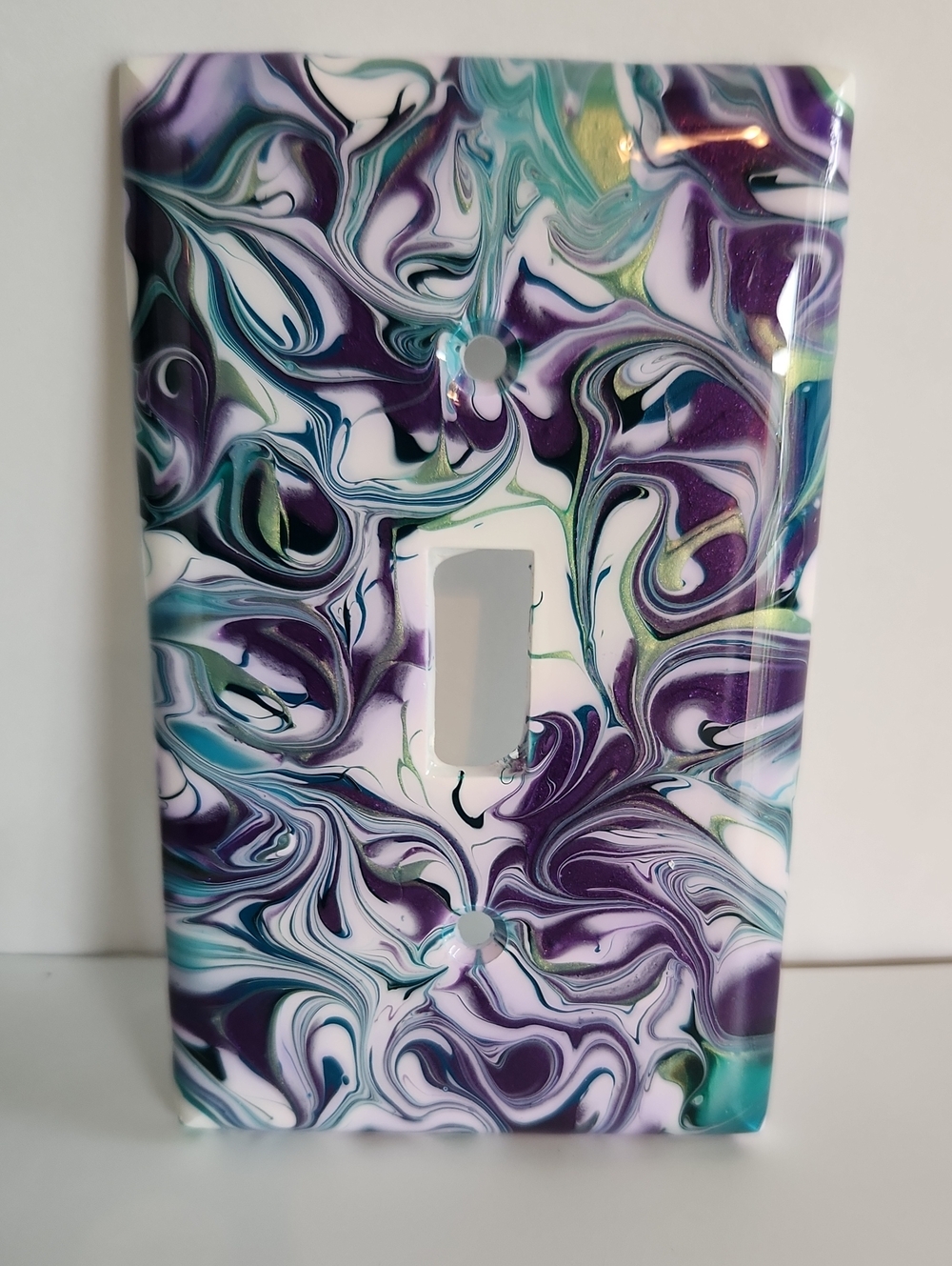 Hand Crafted Painted Decorative Purple Swirl Single Toggle Light Switch Cover